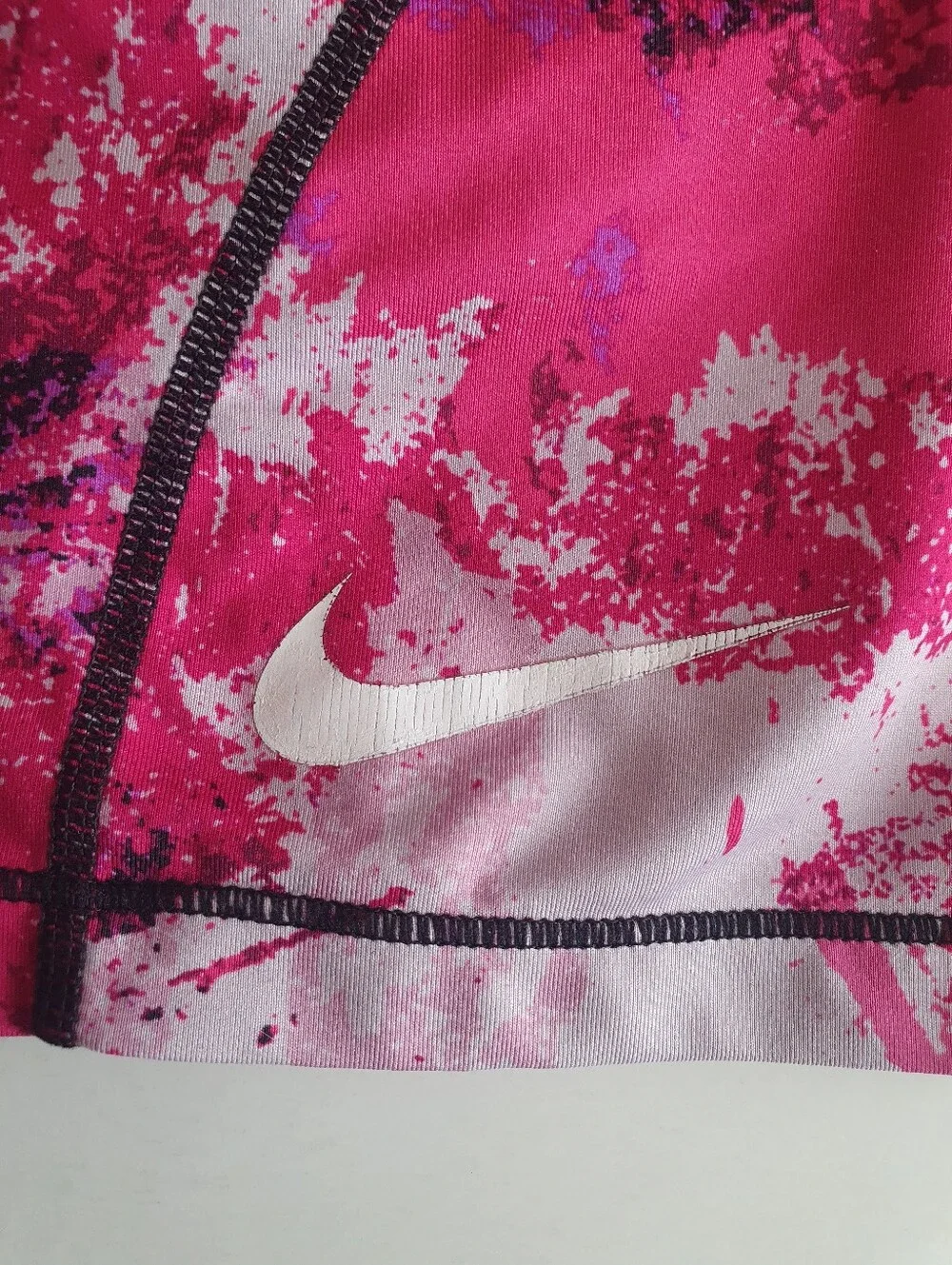Nike Pro Girl's Large Pink Magenta Abstract Paint Splatter Compression Shorts
